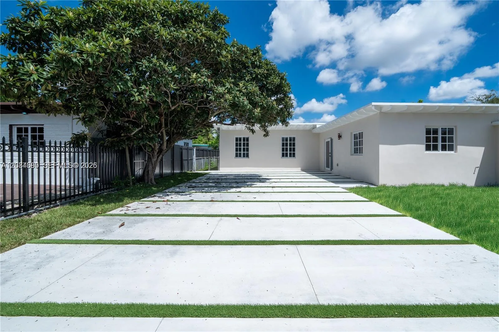 323 NW 104th Ter # -, Miami, FL 33150
