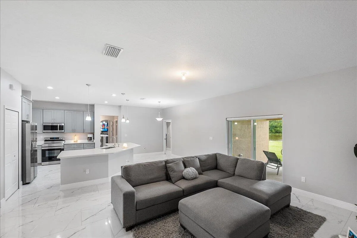 448 SW Vista Lake Drive, Port St. Lucie, FL 34953 photo 8