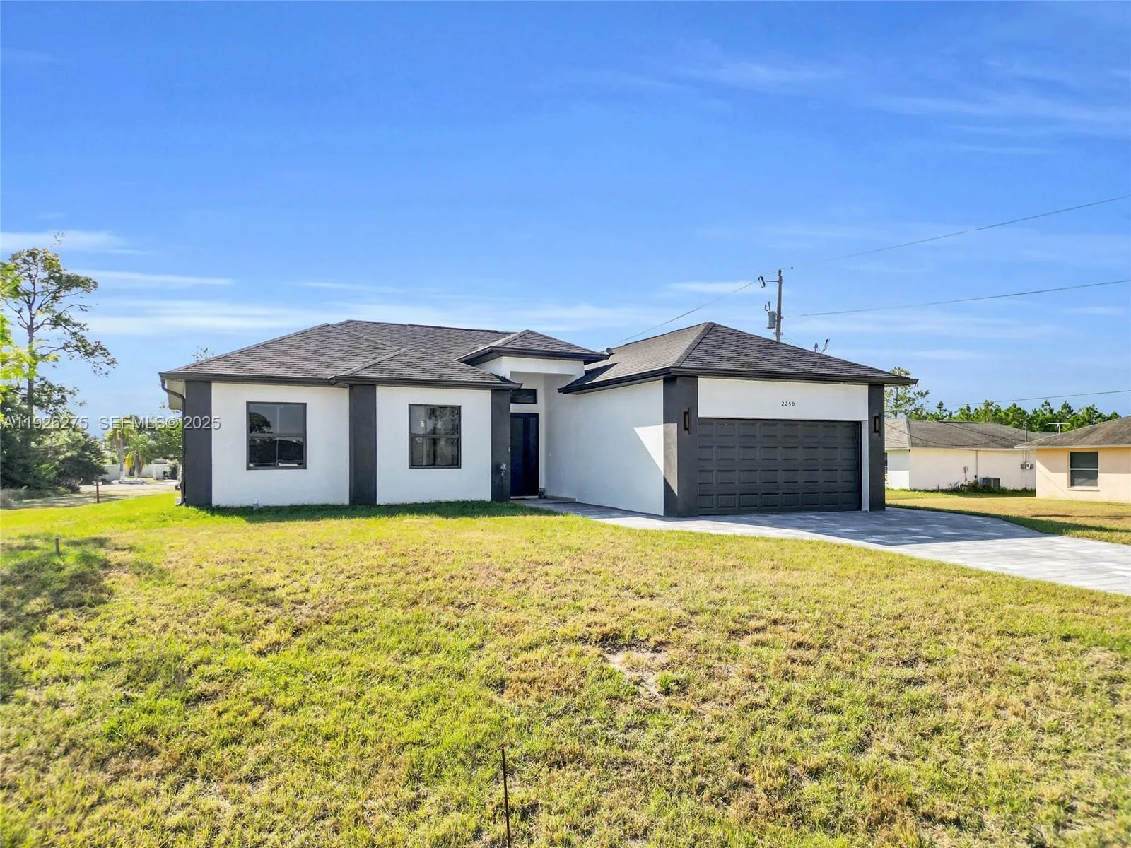 2250 10th Ter, Lehigh Acres, FL 33936 photo 2