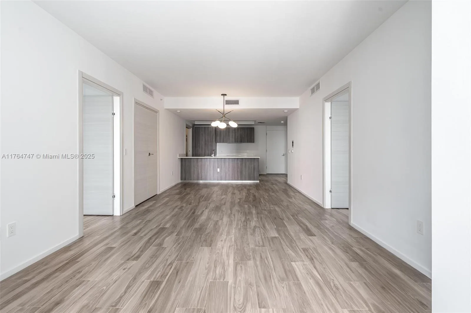 801 S Miami Ave # 3110, Miami, FL 33130 photo 11