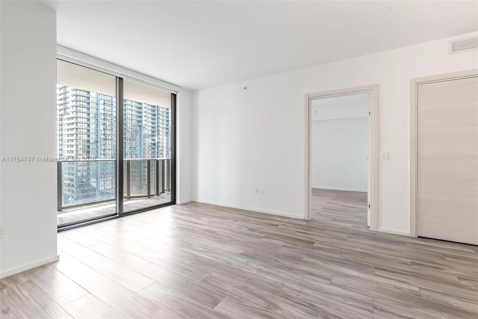 801 S Miami Ave # 3110, Miami, FL 33130 photo 13