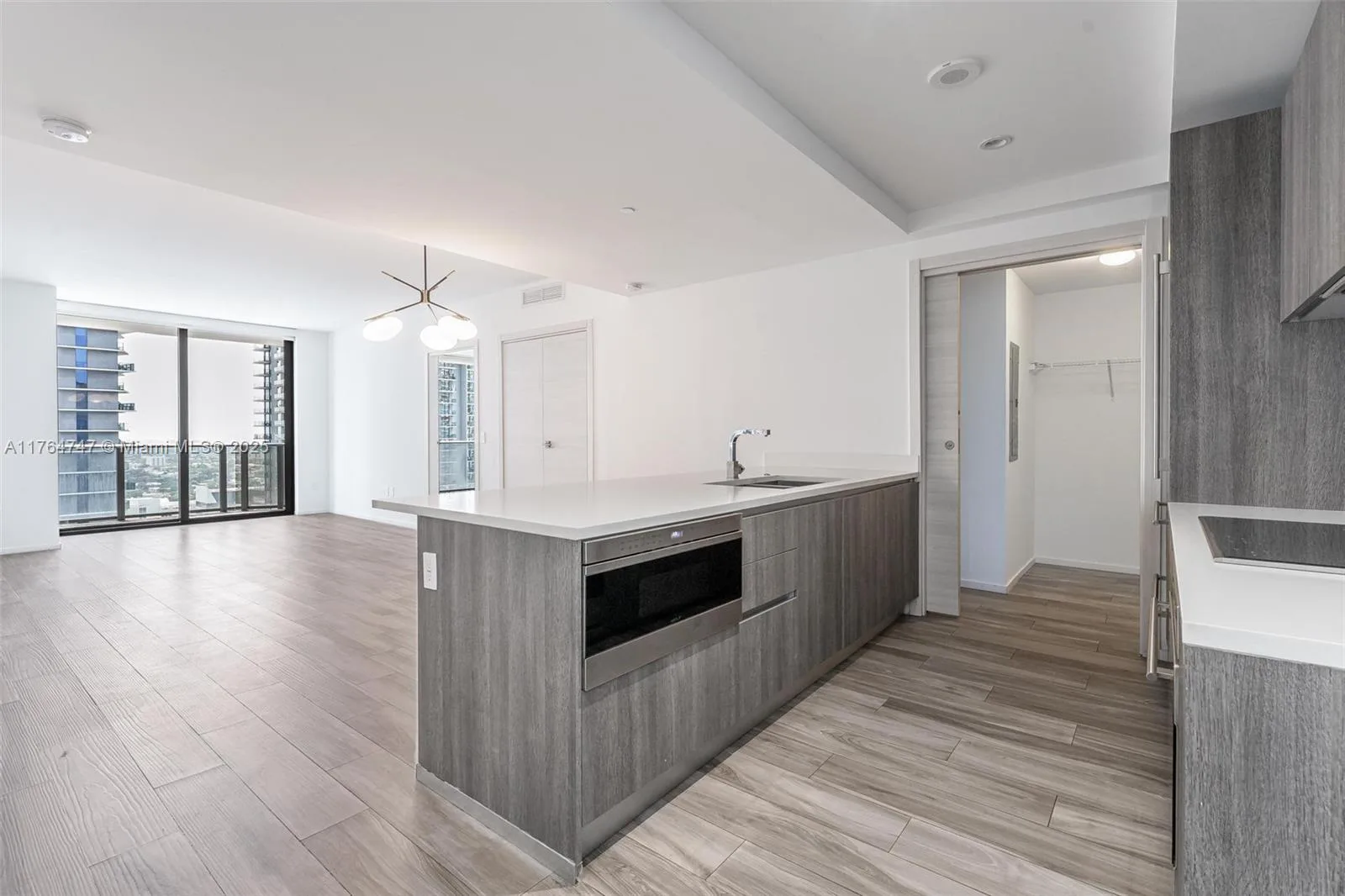 801 S Miami Ave # 3110, Miami, FL 33130 photo 6