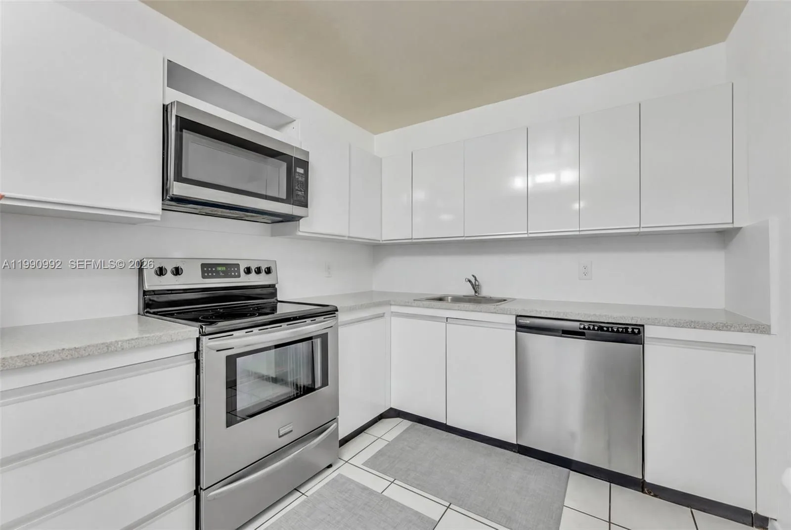 2500 PARKVIEW DR # 1418, Hallandale Beach, FL 33009 photo 6