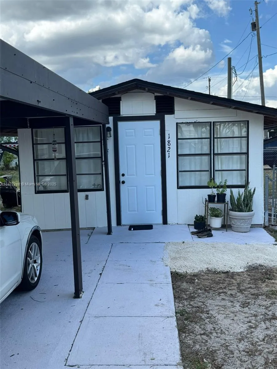 1821 Shore Rd, Avon Park, FL 33825