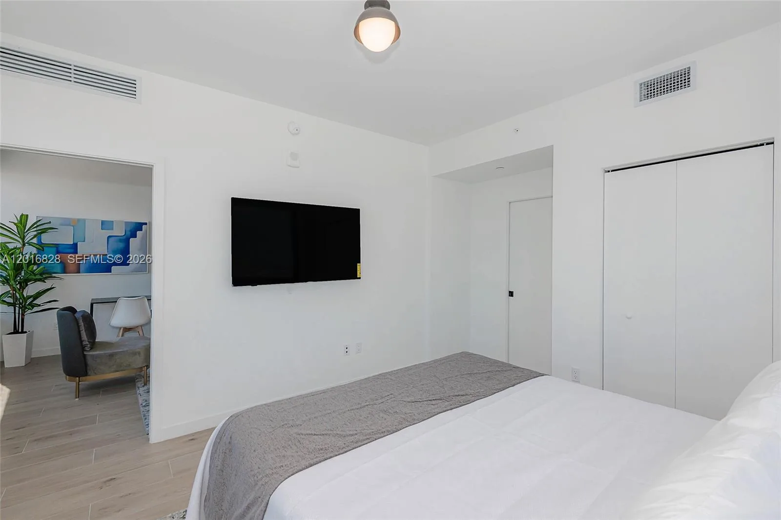 225 N Miami Ave # 2801, Miami, FL 33128 photo 5