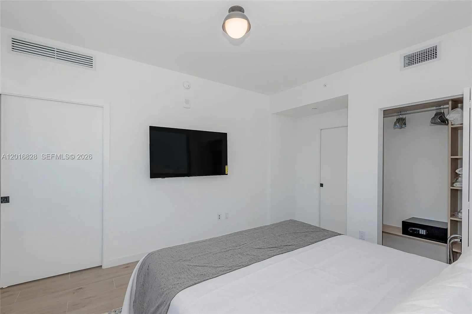 225 N Miami Ave # 2801, Miami, FL 33128 photo 6