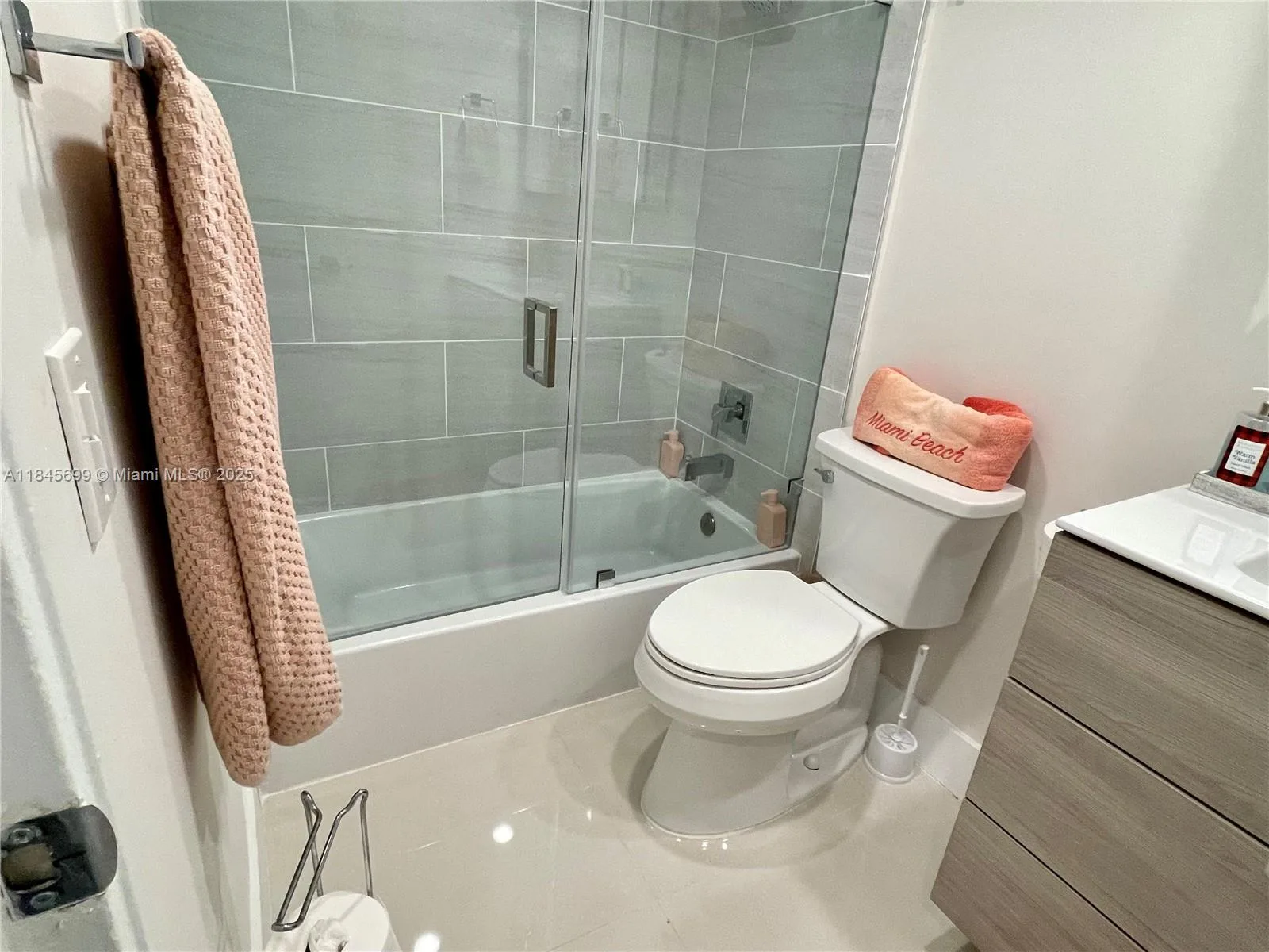 10185 Collins Ave # PH06(+DEN), Bal Harbour, FL 33154 photo 8