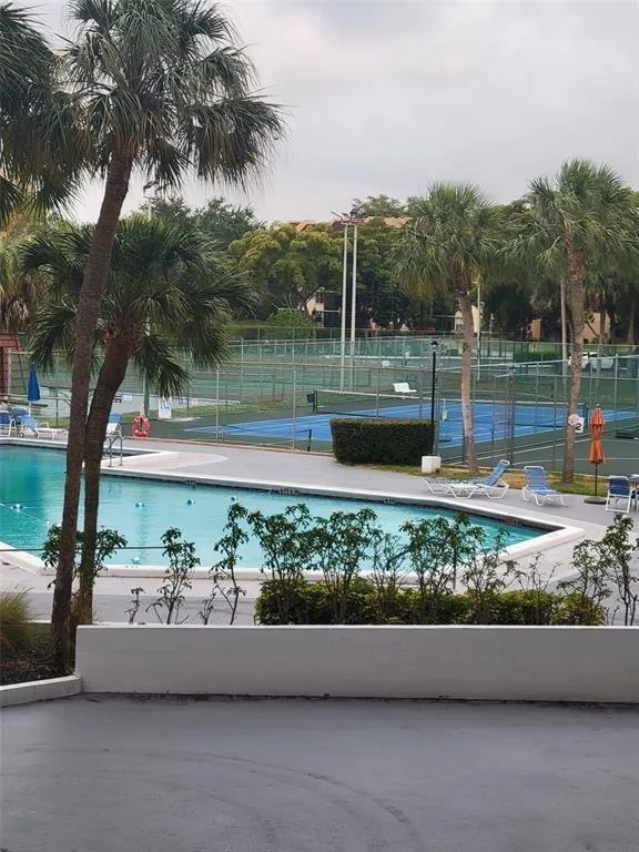 3801 ENVIRON Boulevard # 214, Lauderhill, FL 33319