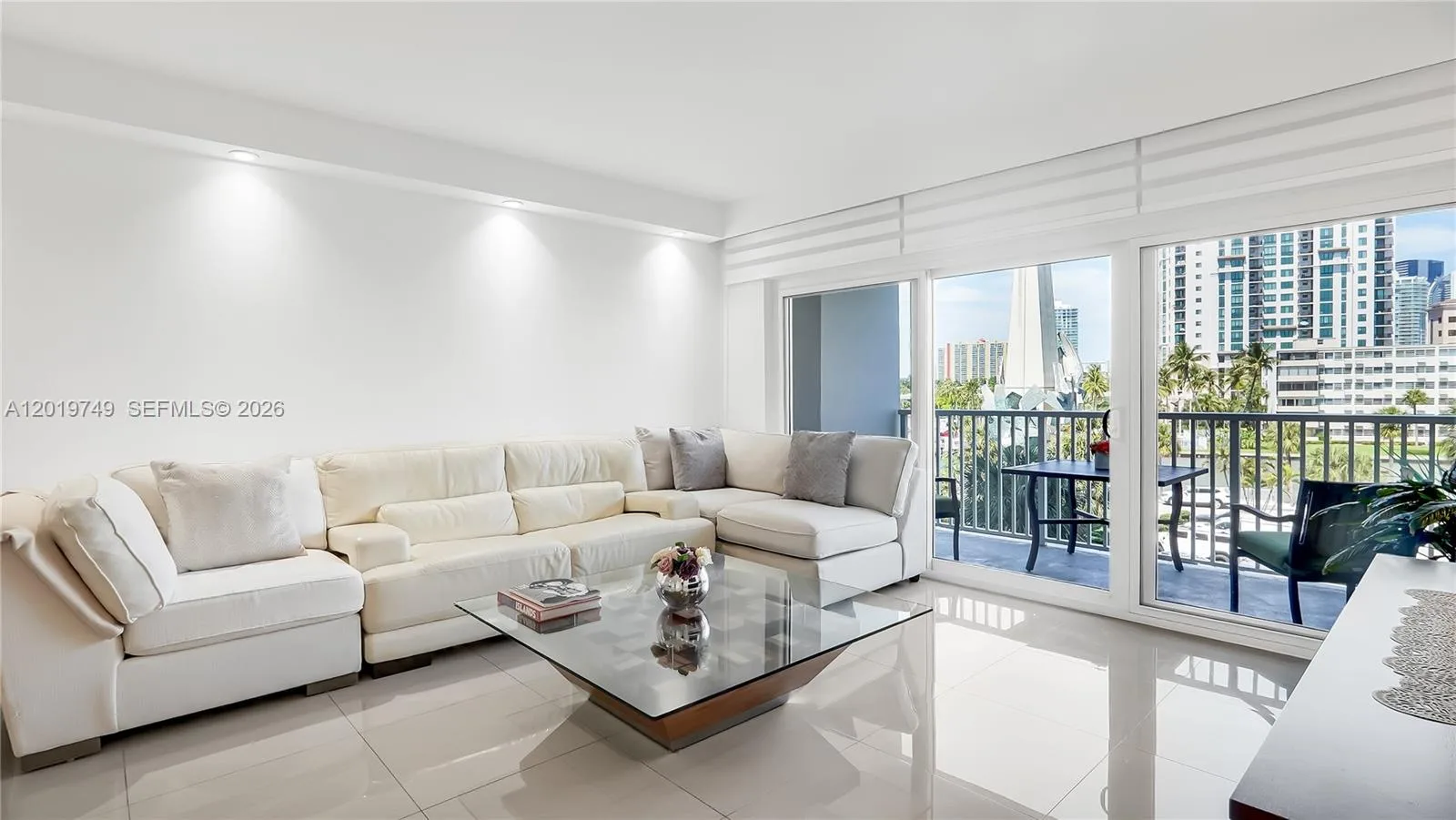 300 Bayview Dr # 307, Sunny Isles Beach, FL 33160 photo 7