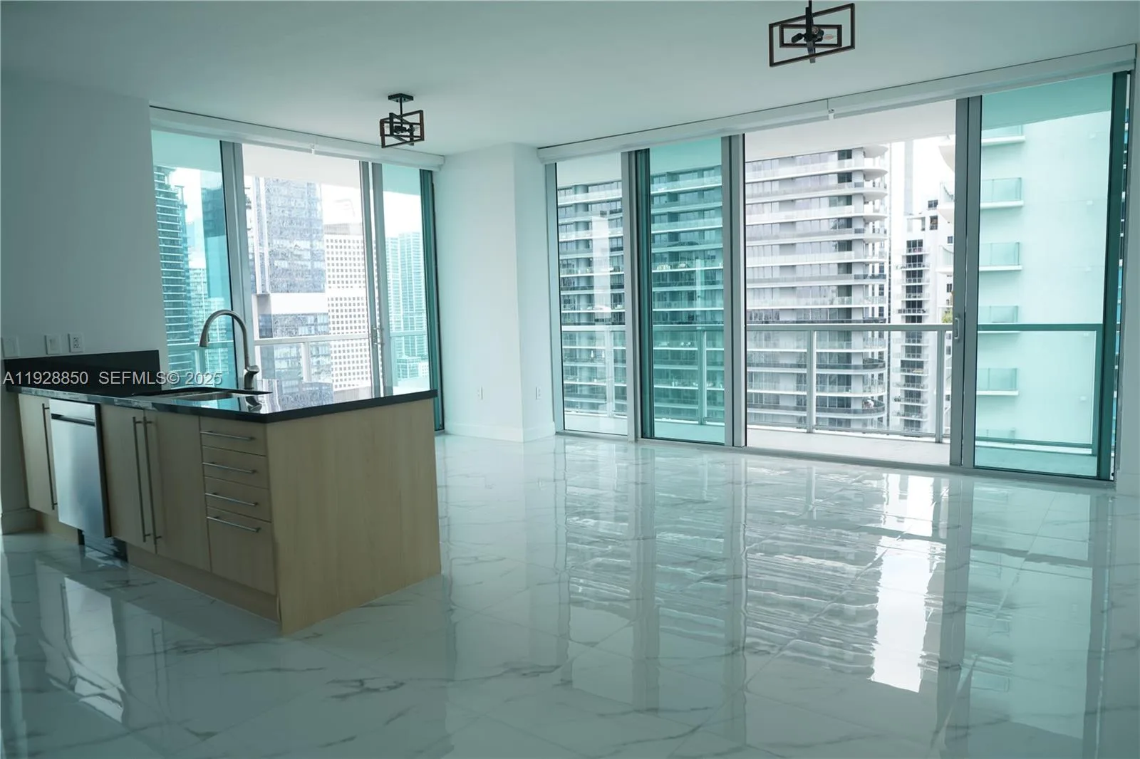 1111 SW 1st Ave # 3320-N, Miami, FL 33130
