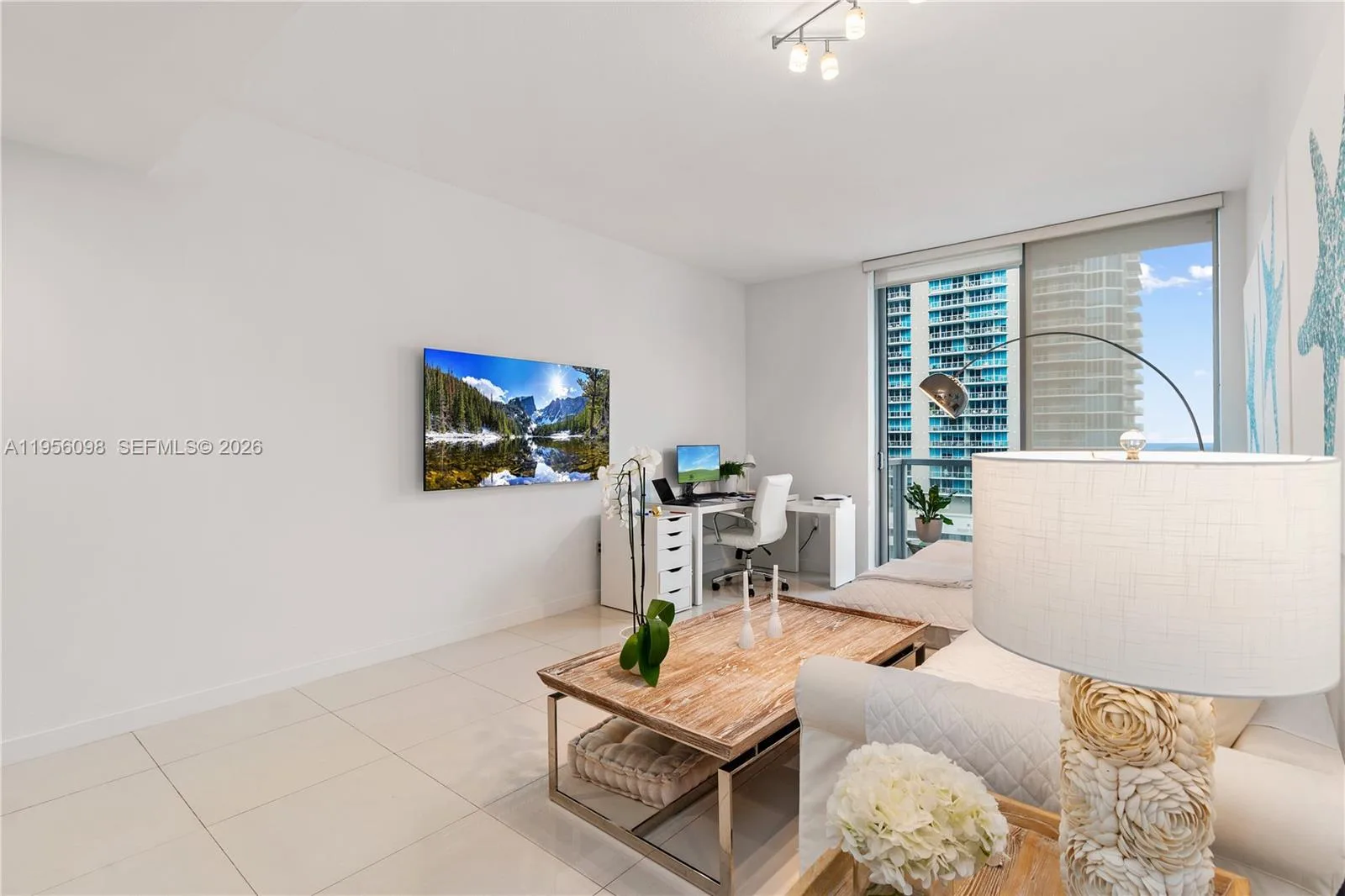 1060 Brickell Ave # 2207, Miami, FL 33131 photo 7
