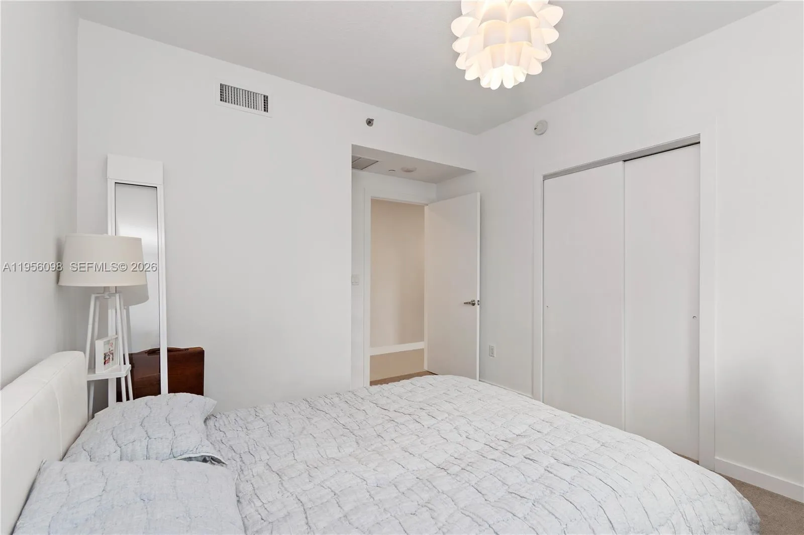1060 Brickell Ave # 2207, Miami, FL 33131 photo 9