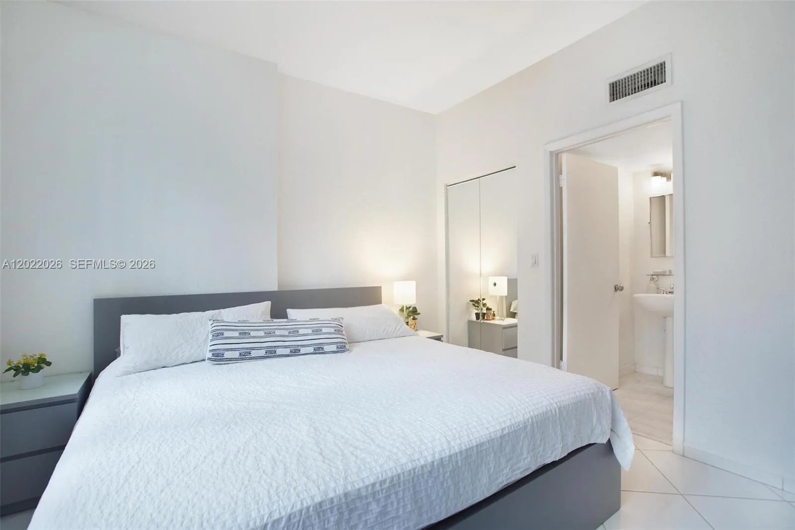 540 Brickell Key Dr # 308, Miami, FL 33131 photo 13