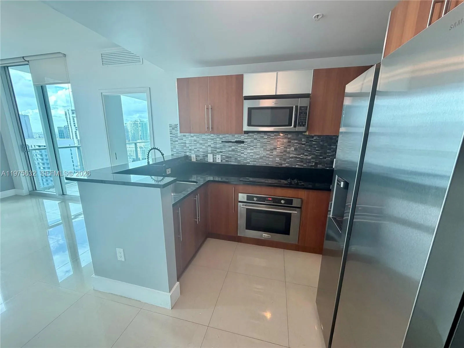 300 S Biscayne Blvd # 3011, Miami, FL 33131 photo 8