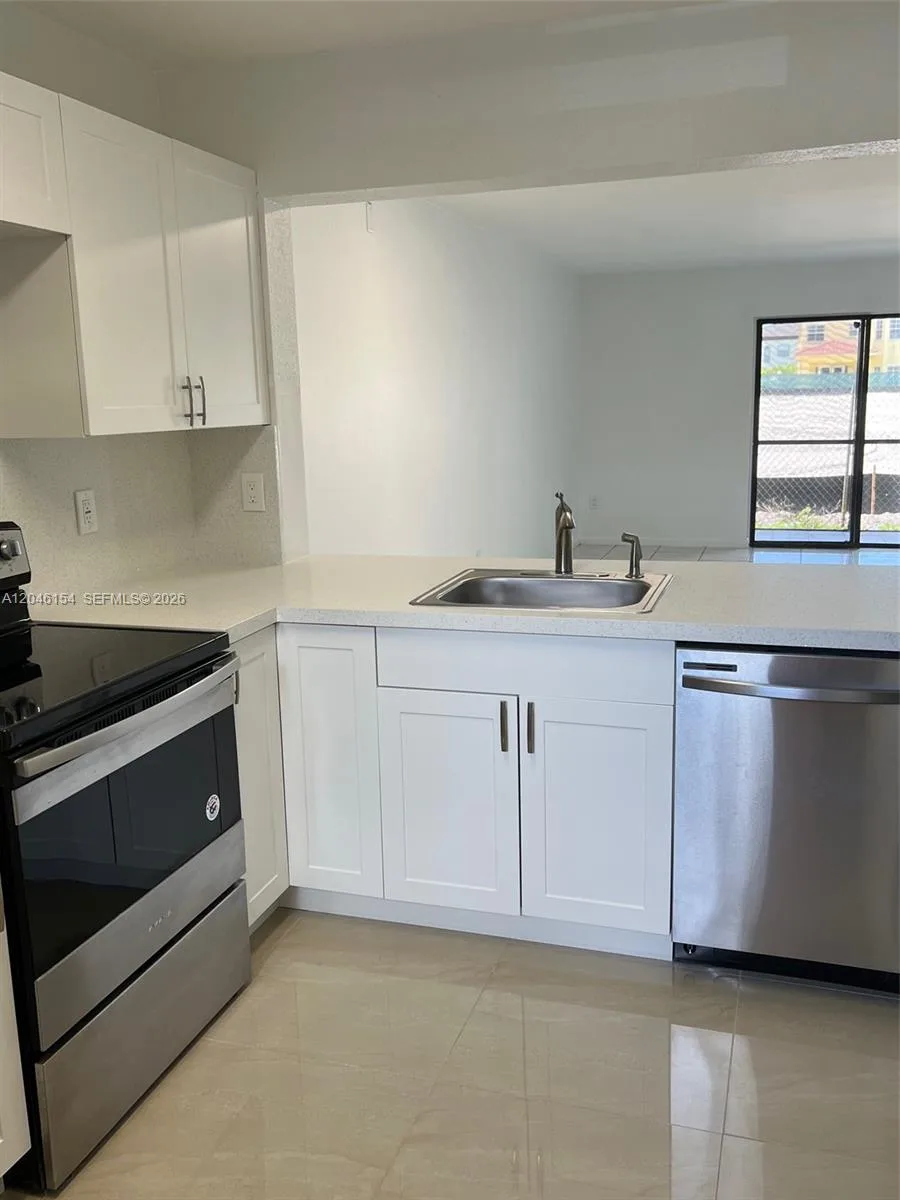 852 NE 209th St # 104-38, Miami, FL 33179