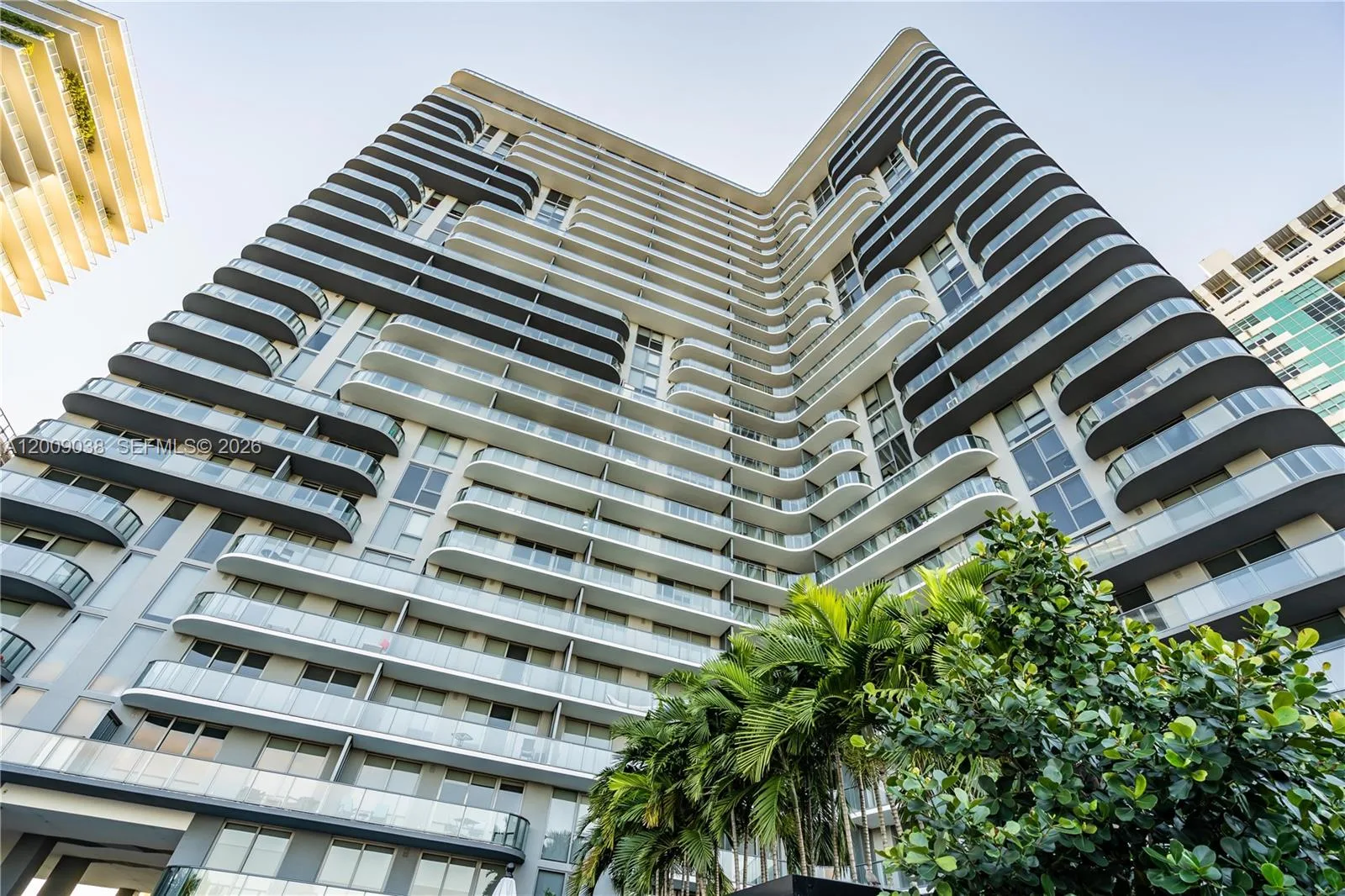 121 NE 34th St # 2810, Miami, FL 33137 photo 2