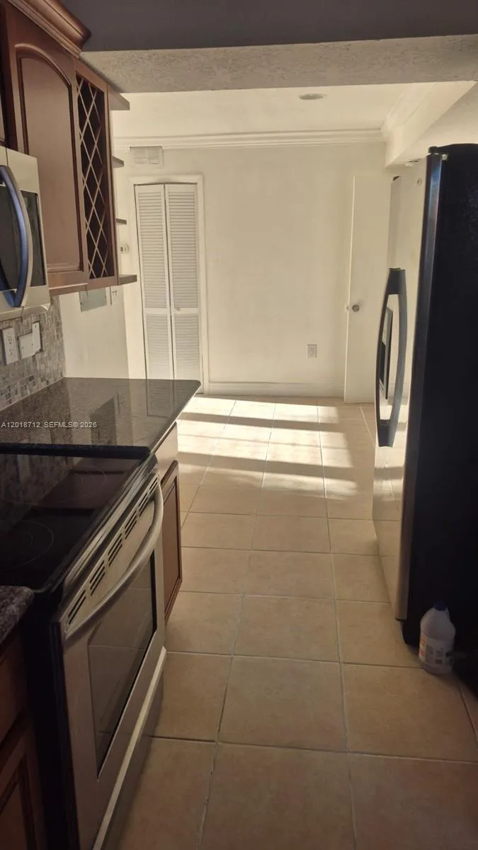 15581 SW 104th Ter # 221, Miami, FL 33196 photo 4