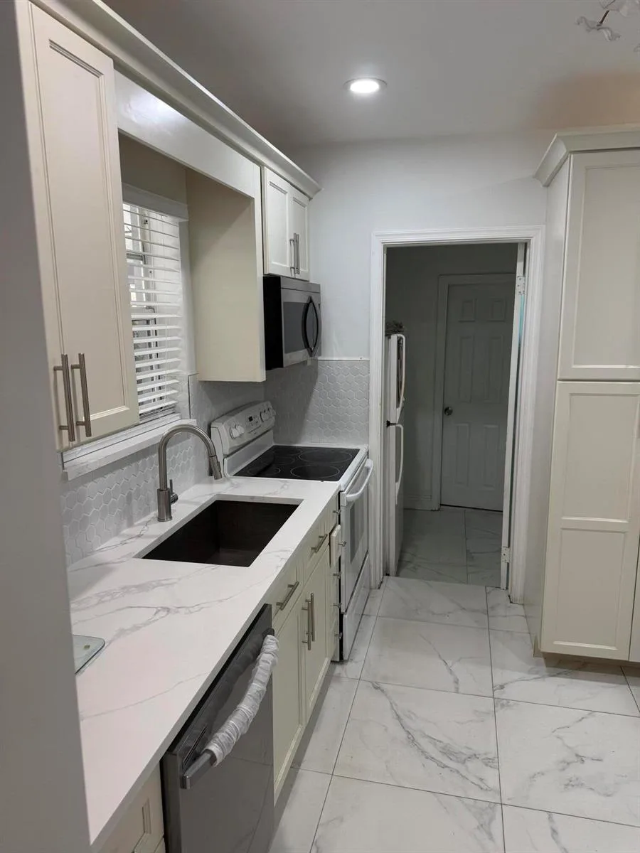 4150 NW 26th Street, Lauderhill, FL 33313 photo 8
