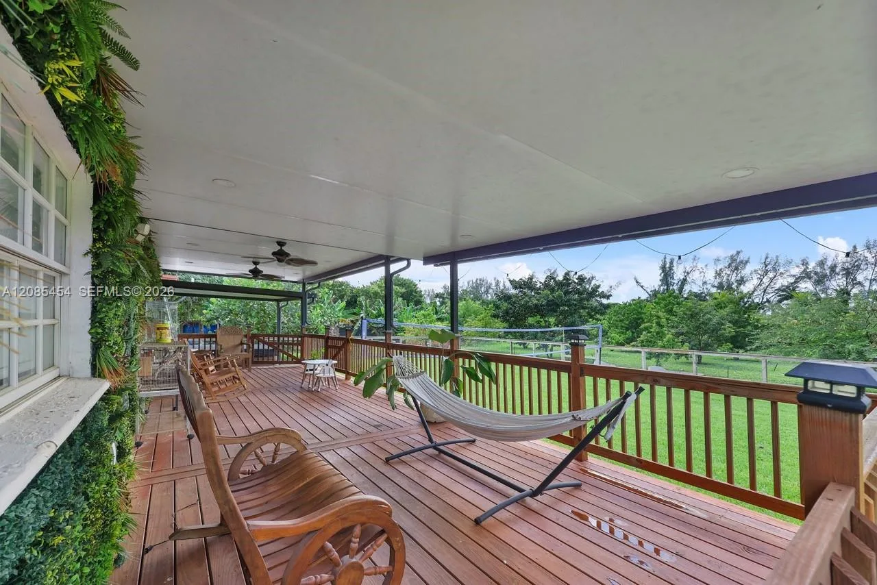 19620 SW 234th St, Homestead, FL 33031
