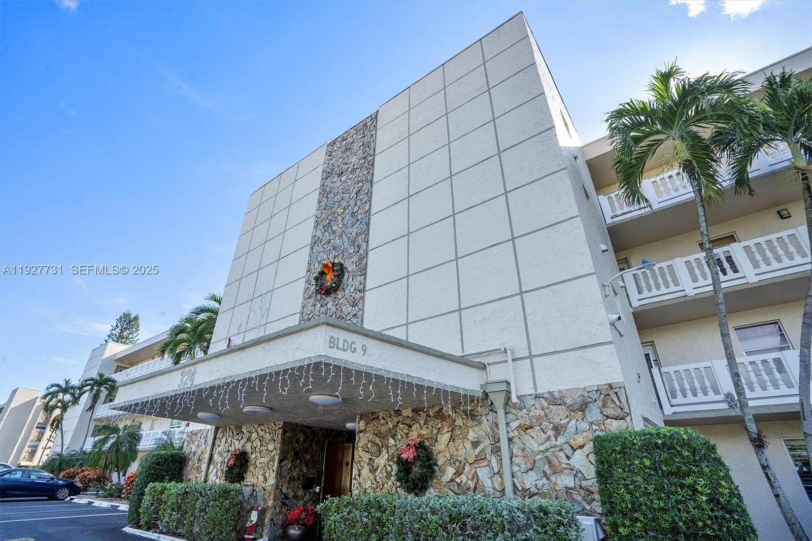 324 SE 10th St # 203, Dania Beach, FL 33004 photo 4