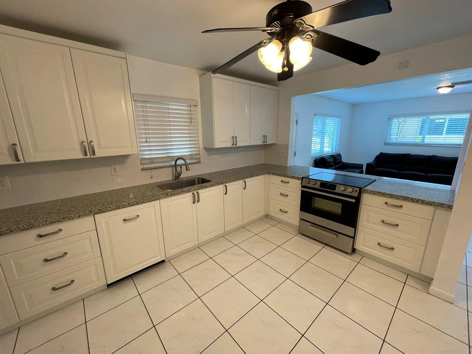 845 NW 10TH Avenue, Dania Beach, FL 33004 photo 3