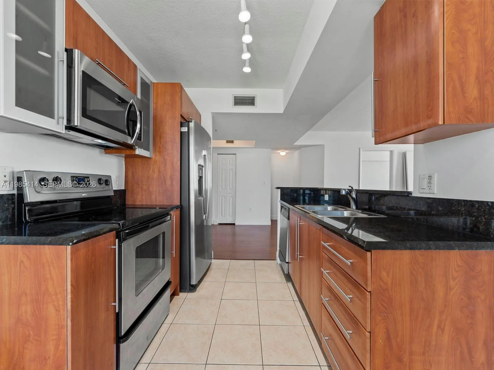 3232 SW 22nd Ter # 1609, Miami, FL 33145 photo 10