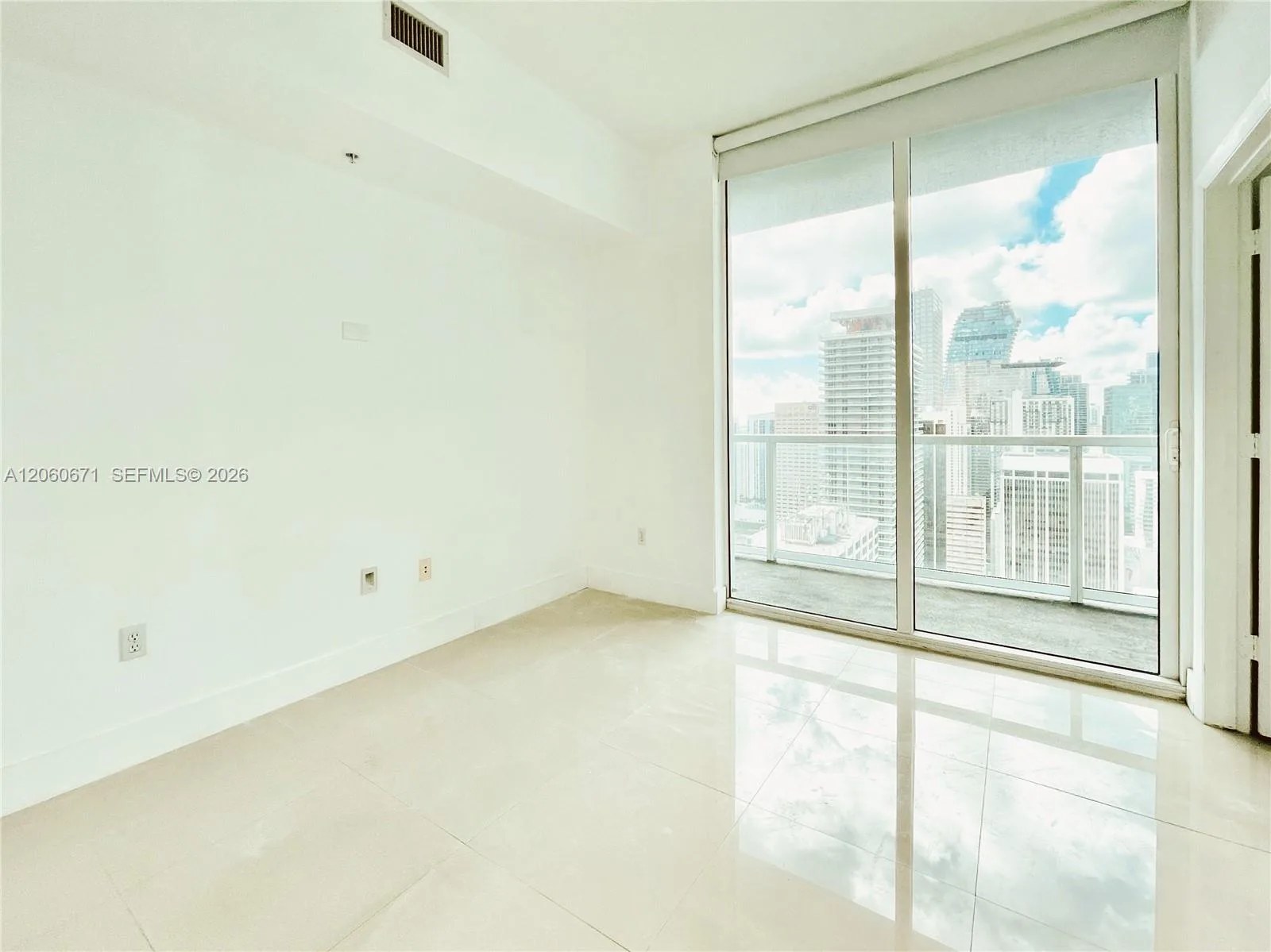 244 Biscayne Blvd # 4307, Miami, FL 33132 photo 10