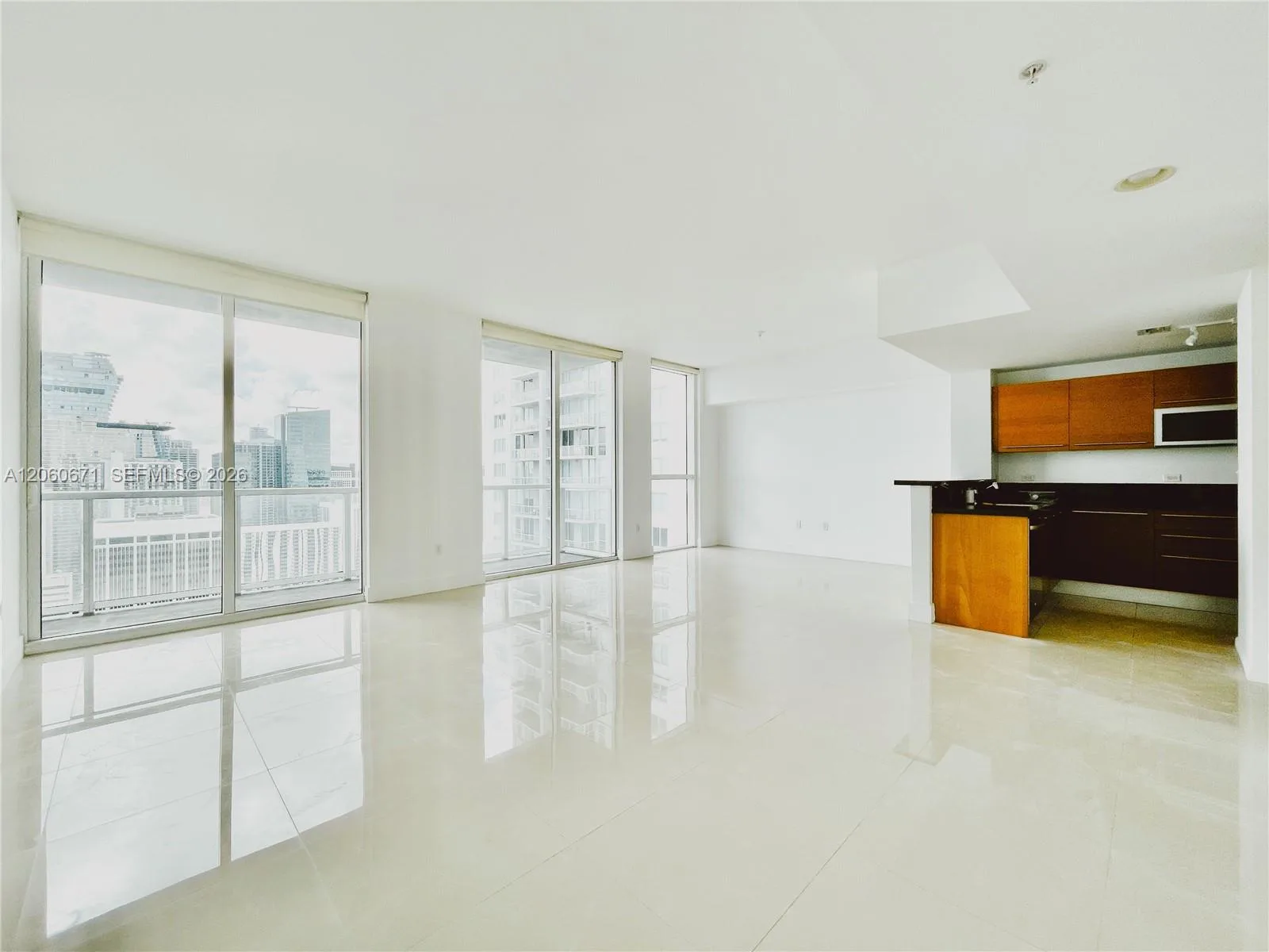 244 Biscayne Blvd # 4307, Miami, FL 33132 photo 12