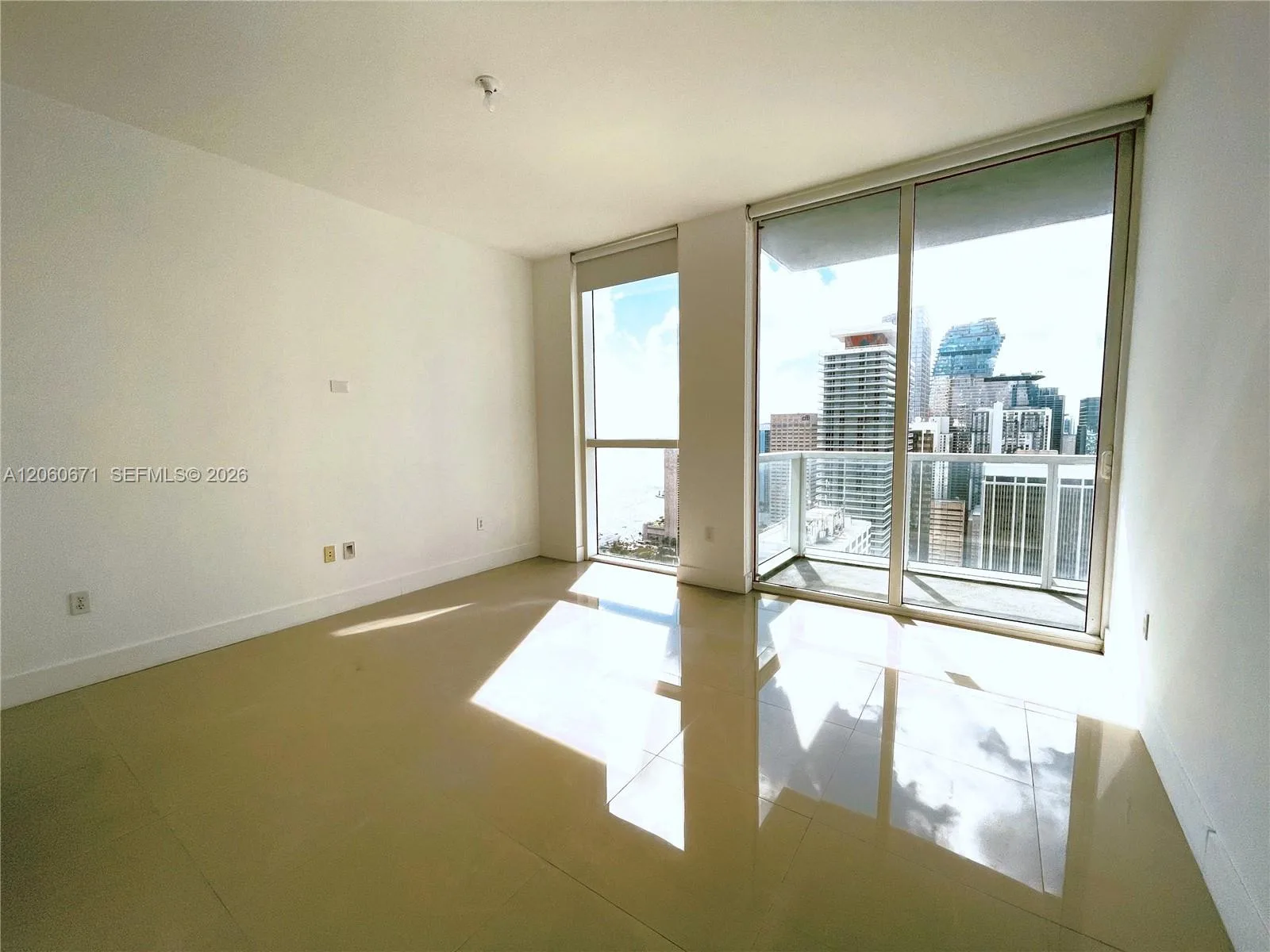 244 Biscayne Blvd # 4307, Miami, FL 33132 photo 3