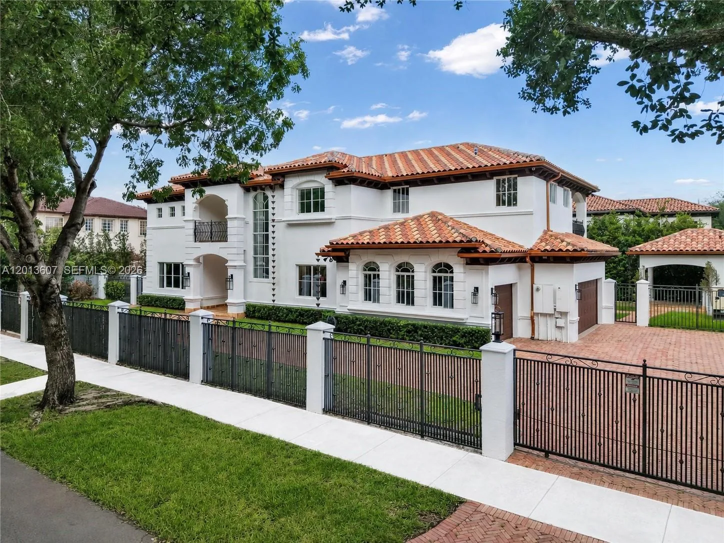 16763 NW 77th Path, Miami Lakes, FL 33016