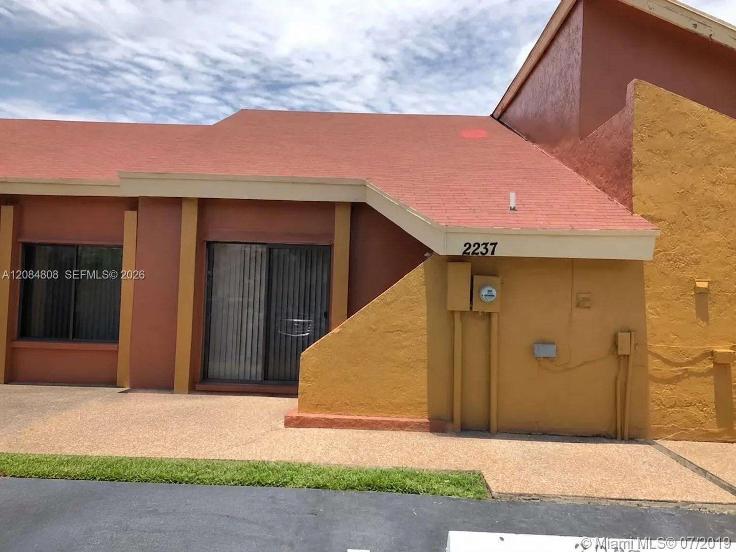 2237 NW 55th Ter, Lauderhill, FL 33313