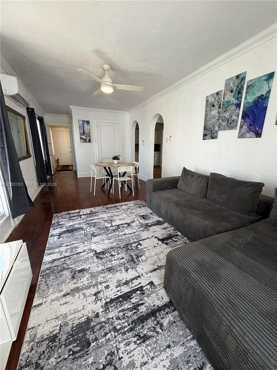 817 Tyler St # 8, Hollywood, FL 33019