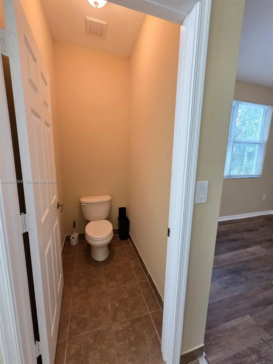2851 W Prospect Rd # 404, Tamarac, FL 33309 photo 8