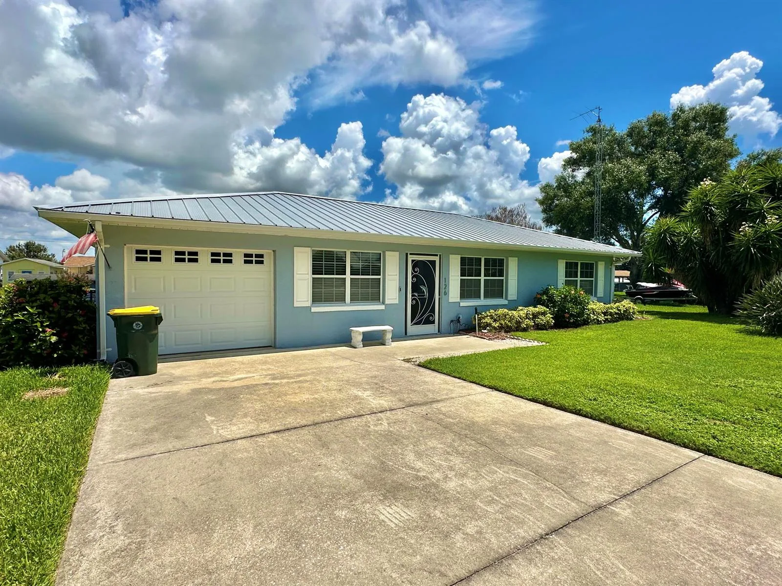 126 Lake Francis Drive, Lake Placid, FL 33852 photo 4