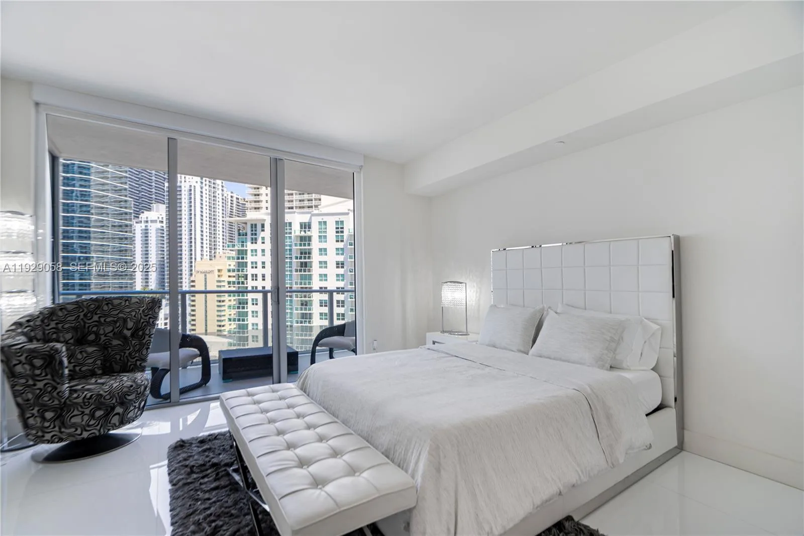 1300 Brickell Bay Dr # 1912, Miami, FL 33131 photo 2