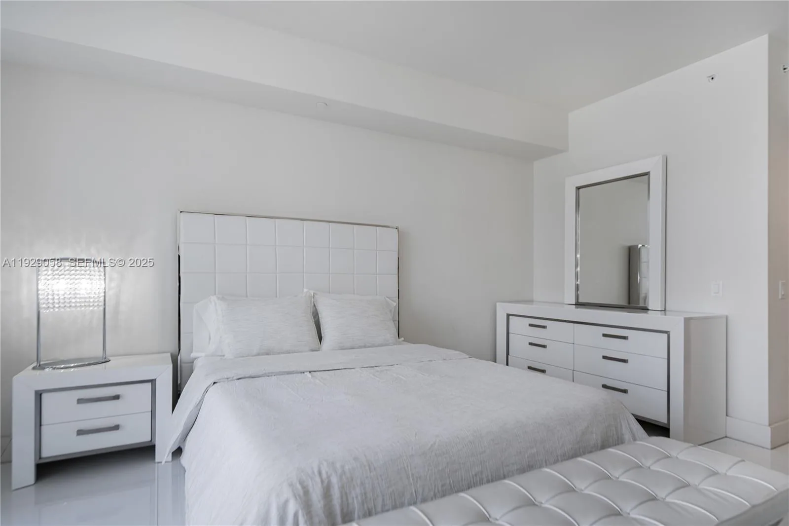 1300 Brickell Bay Dr # 1912, Miami, FL 33131 photo 6