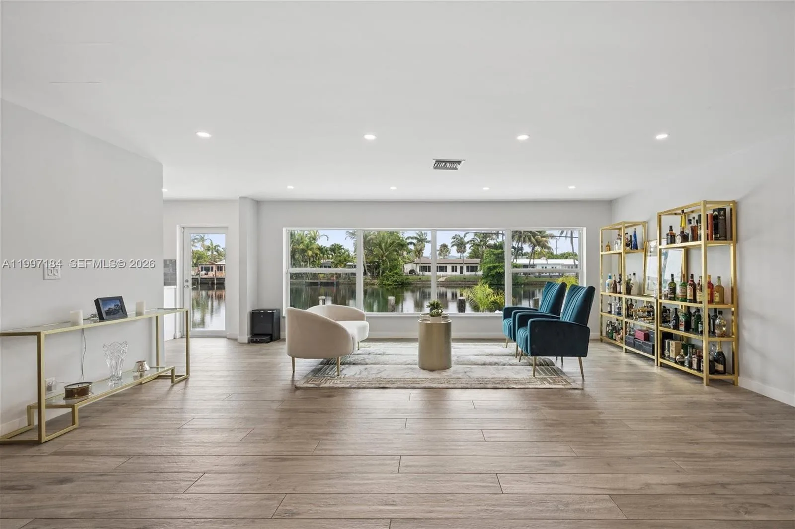 717 NW 30th St, Wilton Manors, FL 33311 photo 6