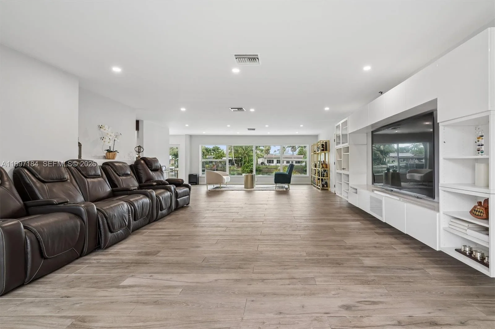 717 NW 30th St, Wilton Manors, FL 33311 photo 9