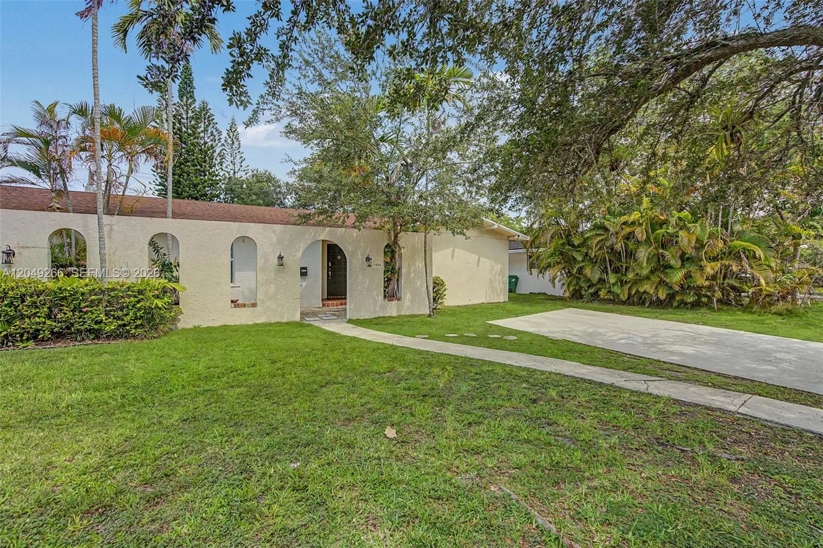 11860 SW 81st Rd # 11860, Pinecrest, FL 33156