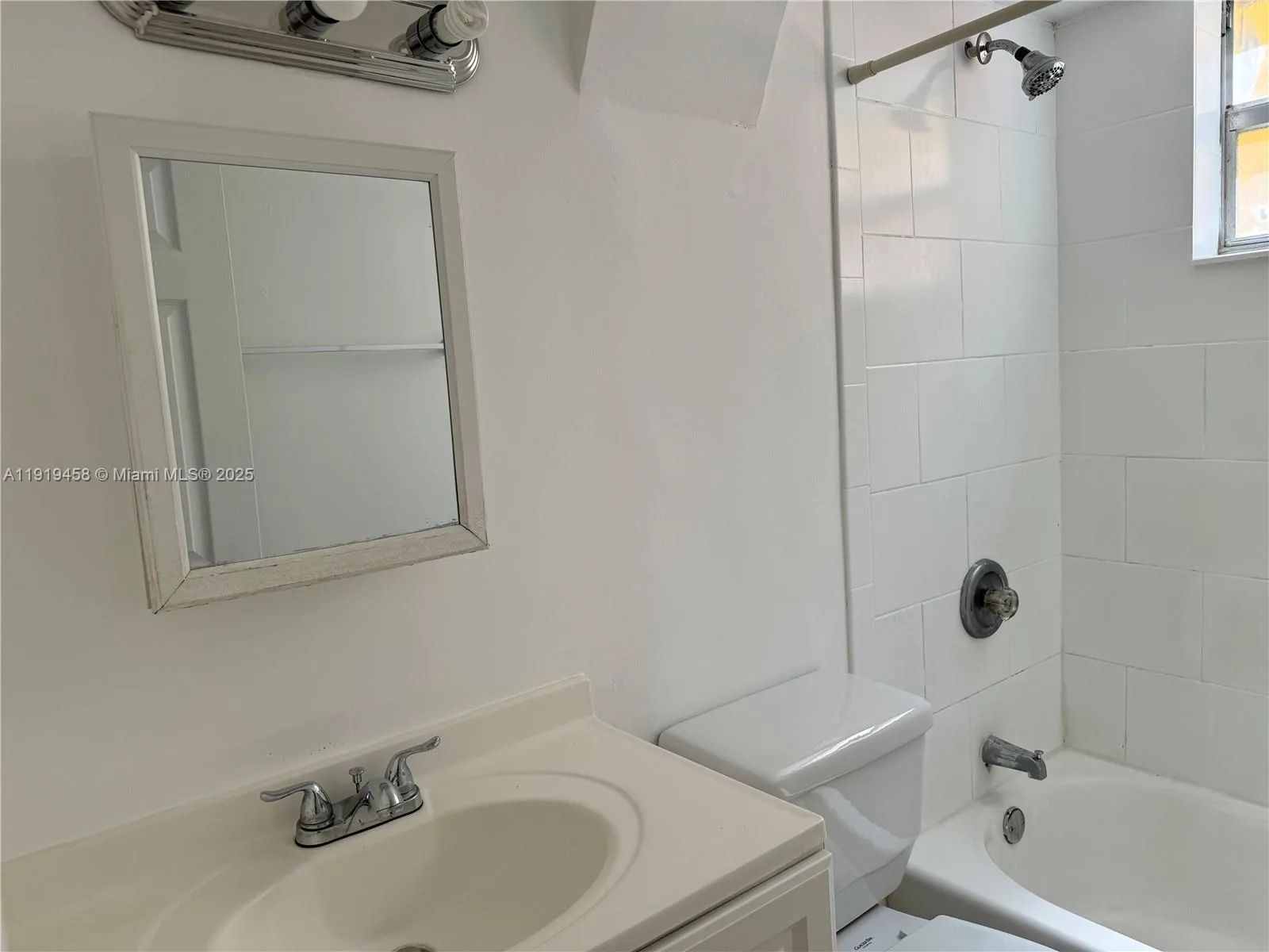 1851 NE 168th St # A2, North Miami Beach, FL 33162 photo 12