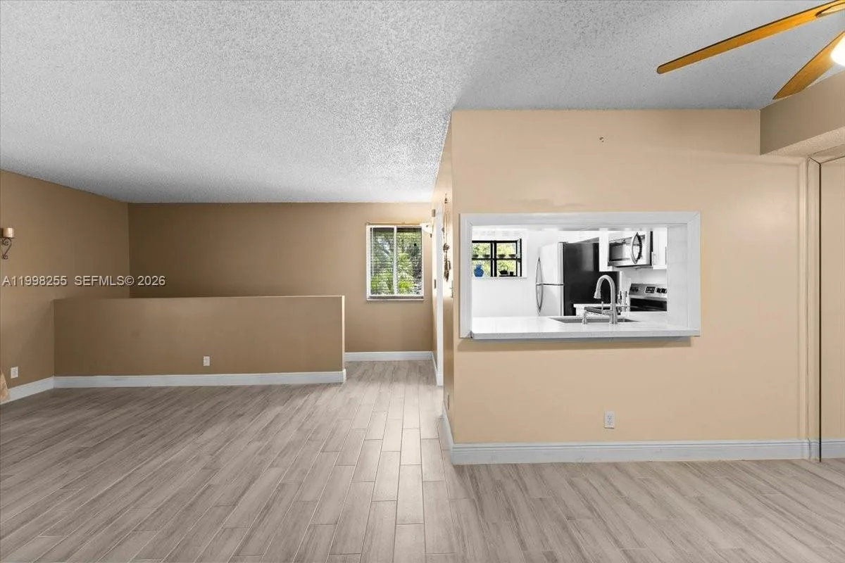 3047 N Oakland Forest Dr # 204, Oakland Park, FL 33309 photo 7
