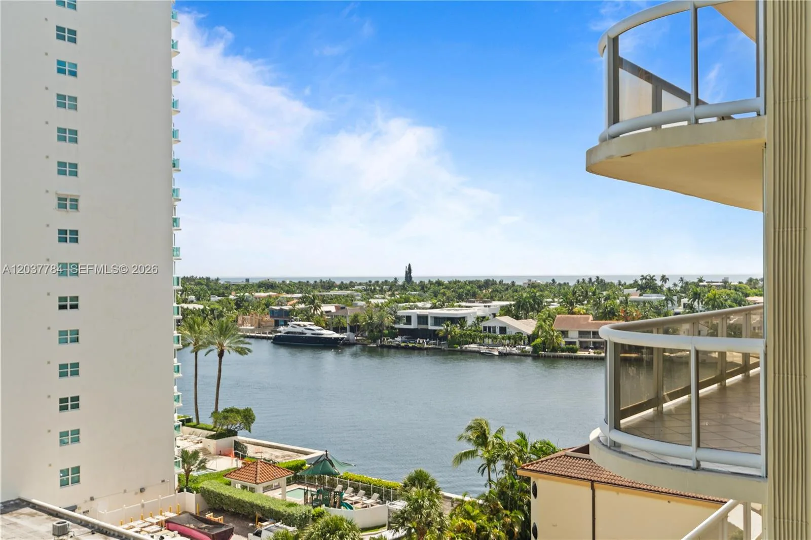 20191 E Country Club Dr # 803, Aventura, FL 33180