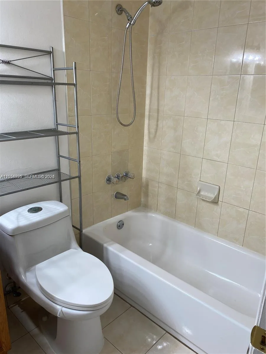 300 W Palm Cir W # 208, Pembroke Pines, FL 33025 photo 6