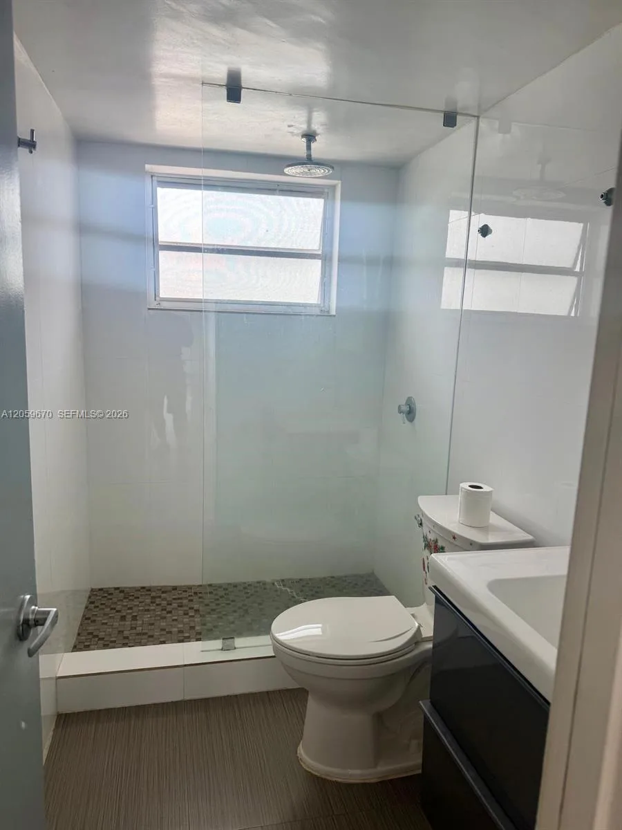 1736 SW 19th St # 404, Miami, FL 33145 photo 10