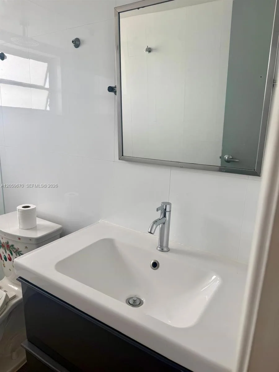 1736 SW 19th St # 404, Miami, FL 33145 photo 11