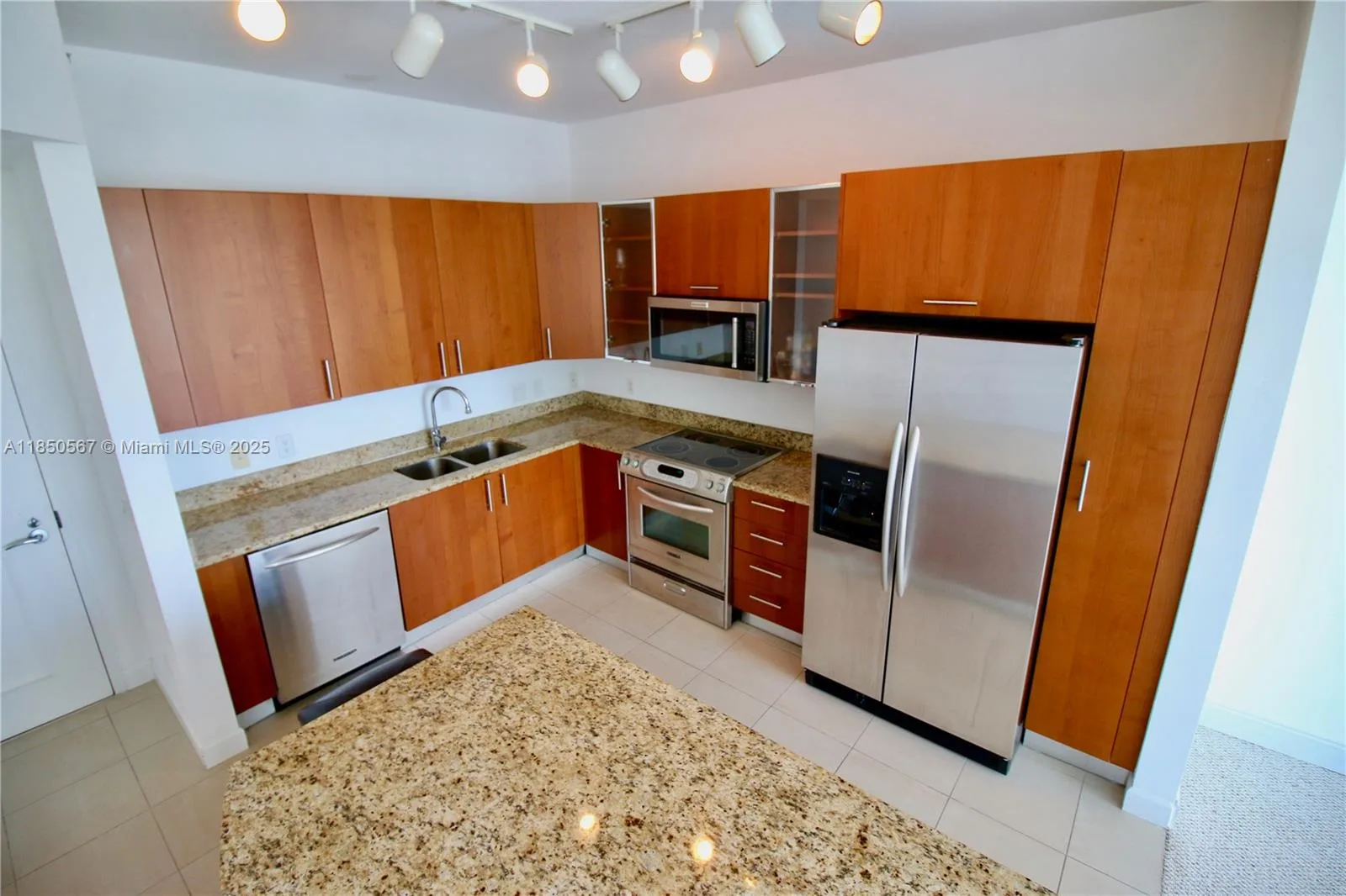 1945 S Ocean Dr # 707, Hallandale Beach, FL 33009 photo 6