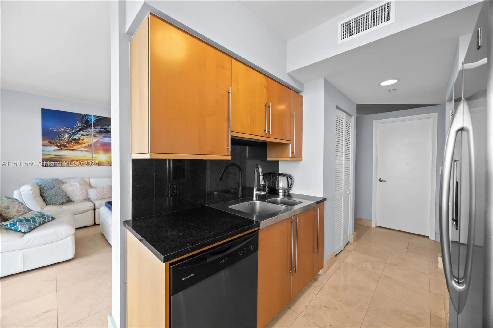 6365 Collins Ave # 4106, Miami Beach, FL 33141 photo 8
