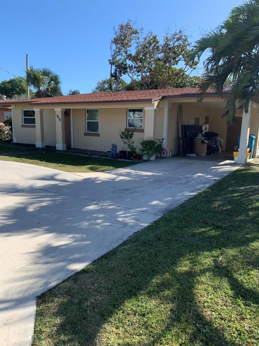 1014 Old Boynton Road, Boynton Beach, FL 33426