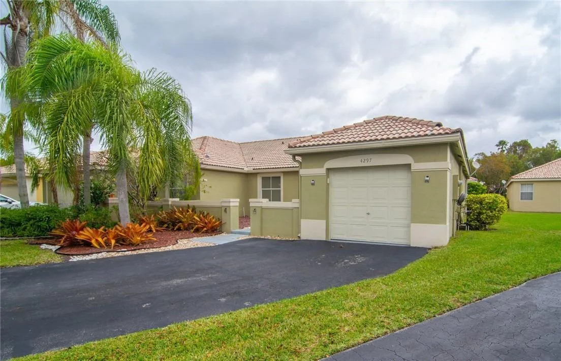 4297 Pine Ridge Court, Weston, FL 33331 photo 2
