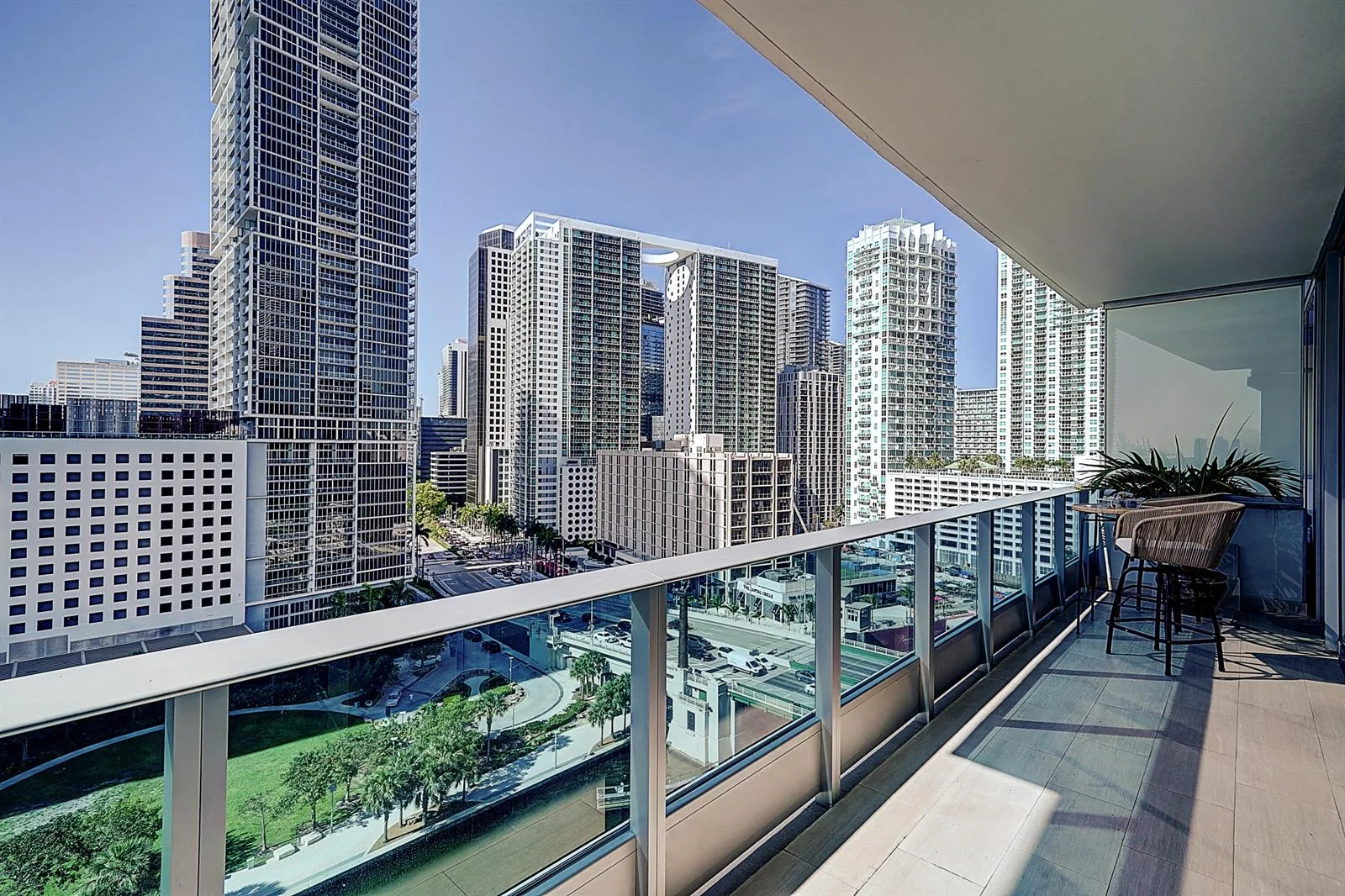 200 Biscayne Blvd Way # 1408, Miami, FL 33131 photo 2
